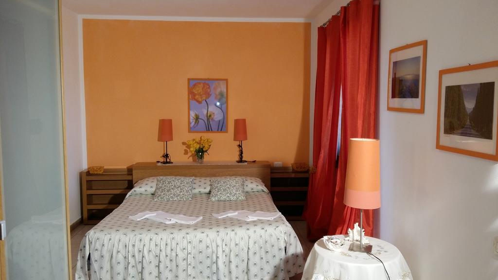 סן וינצ'נזו I Papaveri Apartments חדר תמונה