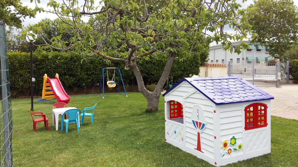 סן וינצ'נזו I Papaveri Apartments מראה חיצוני תמונה